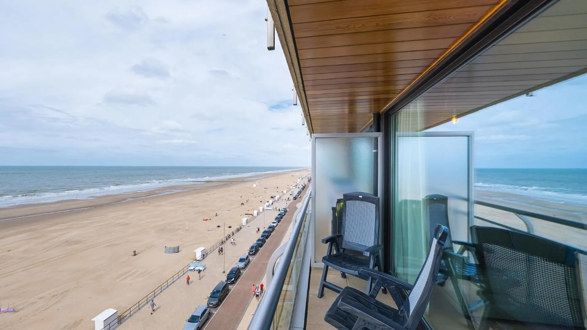 Studio On 6Th Floor For Family Middelkerke Apartment