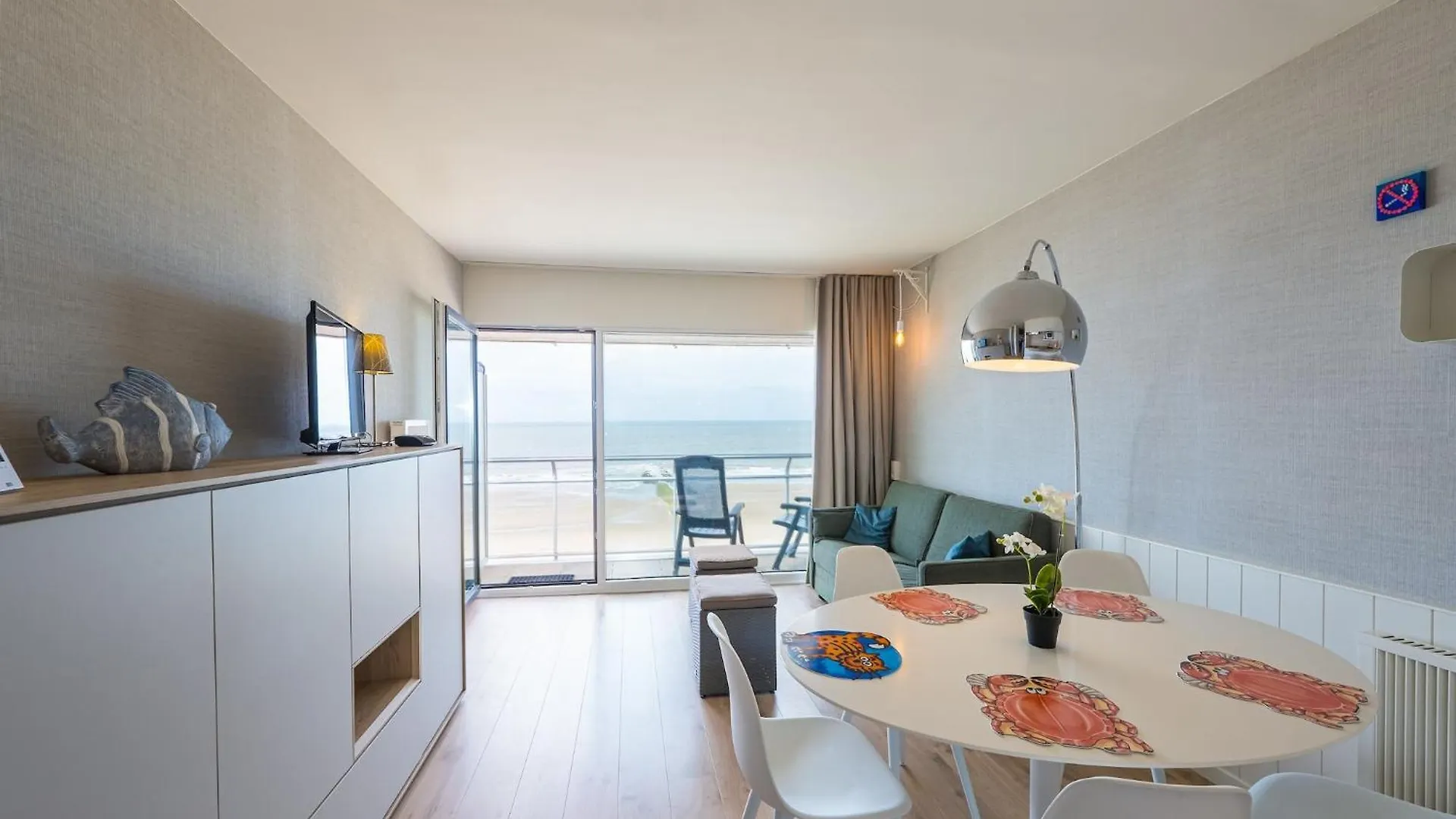 Studio On 6Th Floor For Family Middelkerke 0*,  Belgium